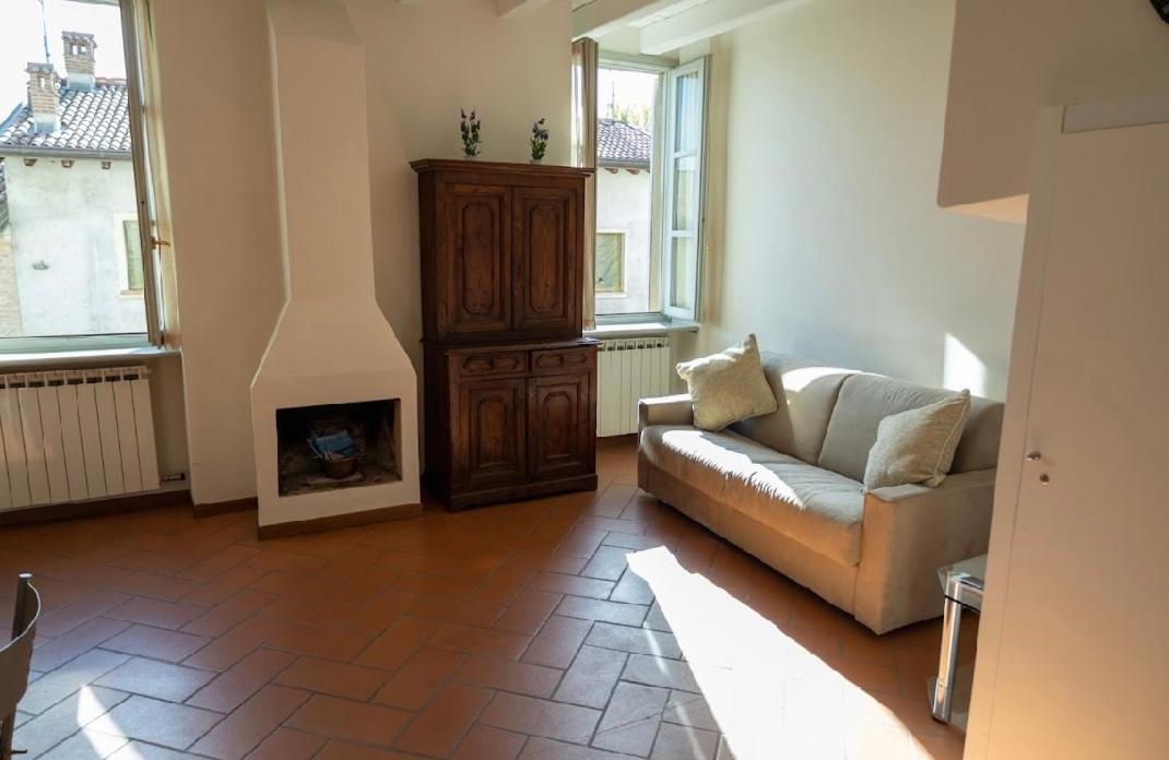 Casa Vacanze Rasetto Costa di Mezzate Ngoại thất bức ảnh
